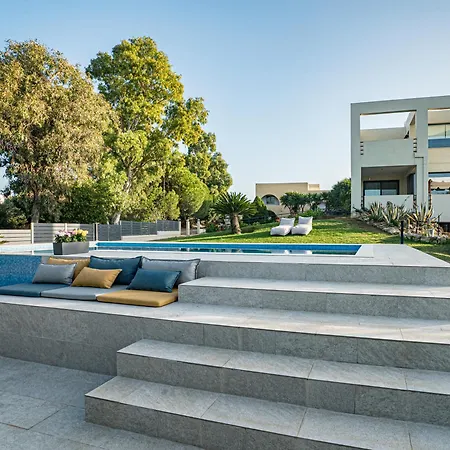Detoro Villa