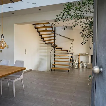Detoro Villa *